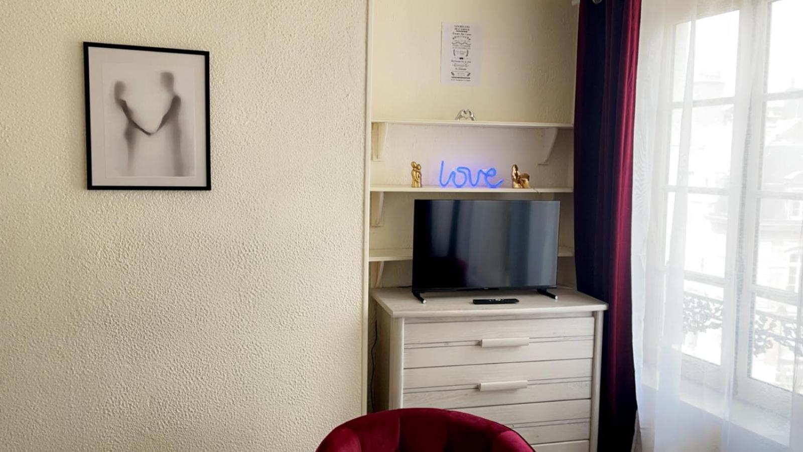 Hyper Centre, Remparts, Vieille , Cosy, Possible Faire A Pieds Appartement *